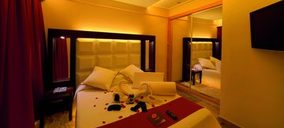 El balear Mediterranean Bay estrena suite romántica de Margarita Bonita