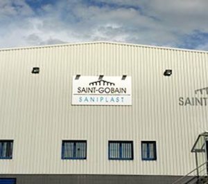 Saniplast concentra sus almacenes