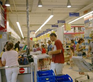 Bricoking reabre centro y renueva sus tiendas