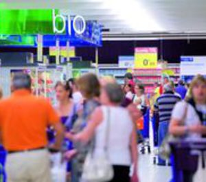 Las tendencias de consumo giran a favor de las grandes superficies