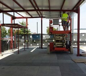 El restaurante y la cafetería de las Cuatro Torres abrirán a finales de septiembre