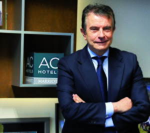 “El año que viene ya tendremos muchas más habitaciones fuera de España que en nuestro país”