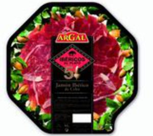 Argal escala posiciones con la compra de Embutidos Monells