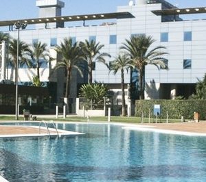 El Amaltea reabre con nuevo explotador y tras reformarse