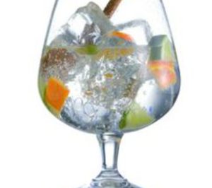 Los licores moderan su caída y atraen al capital asiático