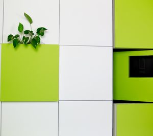 Serastone presenta unos innovadores tabiques giratorios