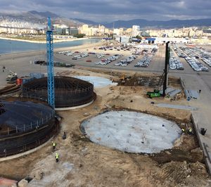 P14 en el nuevo almacén de carburantes del Puerto de Málaga