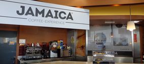 Una cadena de cafeterías se alía con un grupo petrolero para abrir en gasolineras