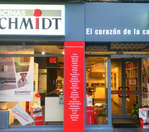 Schmidt Cocinas aterriza en Córdoba