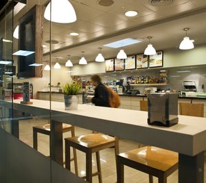 Áreas renueva una de sus enseñas propias