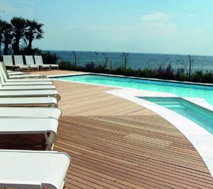 Gabarró lanza tarima de exteriores Wood Deck