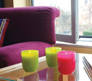 Ceras Roura lanza una vela antimosquitos para interiores