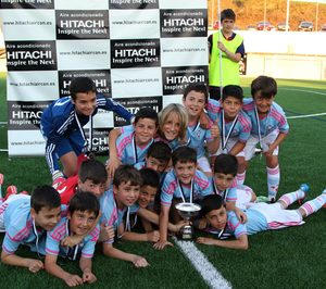 Hitachi patrocina el Torneo de Fútbol F8 Benjamín Hitachi Air Cup