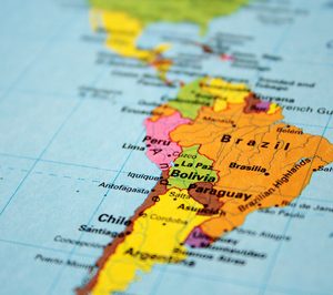 Assignia y Onilsa se alían en Latinoamérica