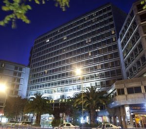 Husa culmina su salida de Madrid