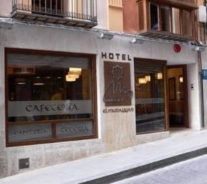 Un hotel turolense reabre con más habitaciones