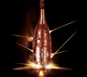 Moët & Chandon presenta un champagne rosado para degustar con hielo
