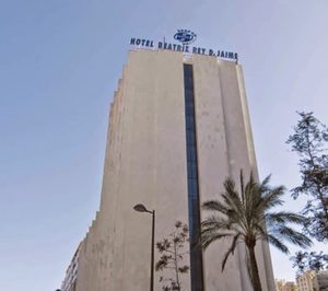 Beatriz Hoteles vende el Rey Don Jaime Valencia a un fondo de inversión tras ajustar en un 40% su plantilla