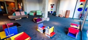 El diseñador Humberto Navarro inaugura su primer espacio de muebles transformables 