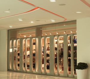 Havells Sylvania ilumina el centro comercial Bahía Sur de Cádiz