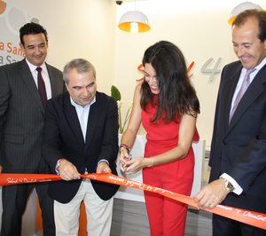 Mapfre inaugura una clínica dental en Badajoz y abre un policlínico en Alicante