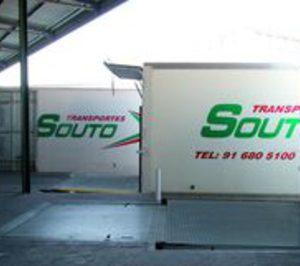 Transportes Souto traslada uno de sus almacenes