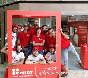 Cenor realiza una acción de street marketing en Avilés
