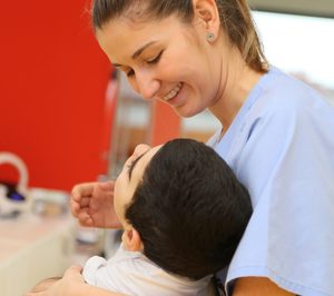 Acuerdo del Hospital Centro de Cuidados Laguna y Make-A-Wish