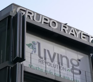 Rayet enfila su salida del concurso