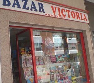 Bazar Victoria de Almería inaugura su primer local fuera de Almería
