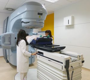 El Hospital Vall dHebron refuerza su área de oncología radioterápica
