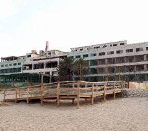 Costas autoriza la rehabilitación de Los Arenales del Sol, tras más de quince años de bloqueo administrativo