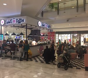 Deliveroo reparte a oficinas y domicilios los productos de Sweets & Coffee