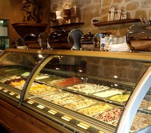 La cadena de heladerías Amorino incrementa su presencia en Sevilla y Tenerife