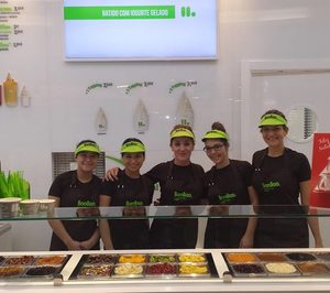 Llaollao crece en Portugal con una apertura en Guimarães