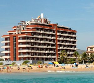 Hoteles Mediterráneo aumenta de categoría el aparthotel Acualandia tras su reforma integral