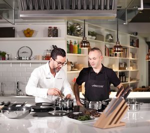 Arcos Hermanos nombra dos embajadores de la marca 