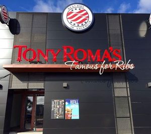 Tony Romas realiza su primer estreno del año