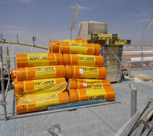 Isover suministra el aislamiento para la planta solar más grande del mundo