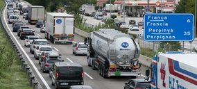 Más de 200.000 camiones se desviaron a las autopistas por el plan de Fomento