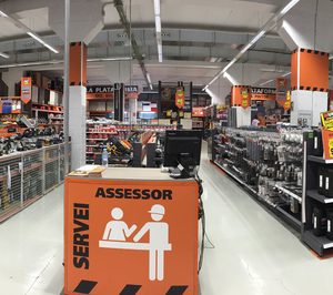 La Plataforma remodela un centro de Sant Just Desvern