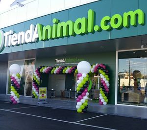 Tiendanimal abre un nuevo establecimiento de la mano de Carmina