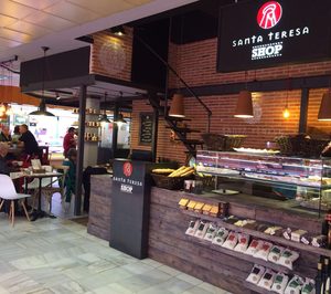 Santa Teresa abre su tercera tienda en el madrileño mercado de Chamartín