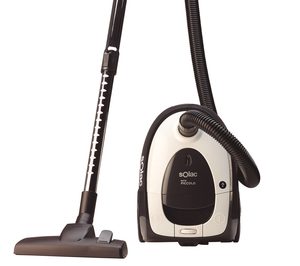 Solac presenta su aspirador compacto New Piccolo