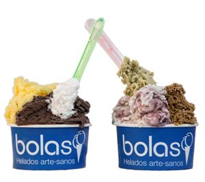 Bolas Helados Arte-sanos inaugura un córner en la localidad sevillana de Olivares