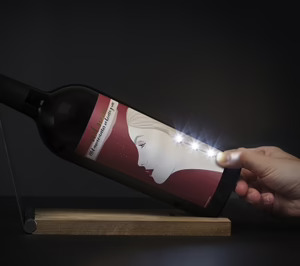 Etygraf prepara el lanzamiento de la primera etiqueta con luz propia