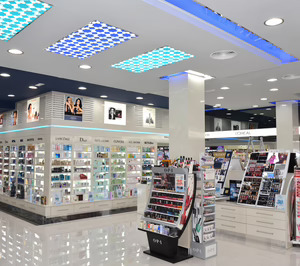 Aromas reforma integralmente una perfumería en Córdoba y avanza en su plan expansivo 2016