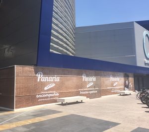 Compañía del Trópico toma posiciones en un centro comercial madrileño
