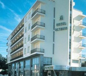 Reabre un hotel gaditano cerrado hace cinco años