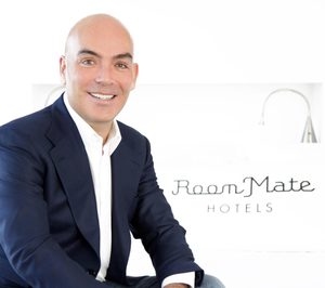 Kike Sarasola se hace con el control del 70% de Room Mate